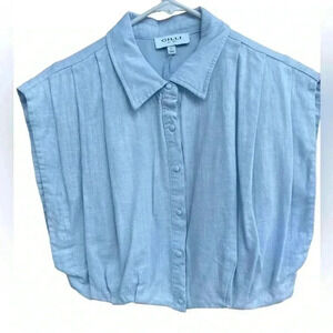 GILLI women’s light blue collar sleeveless with gather detail blouse size L